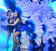 Maya lại bị tố đạo nhái đồ diễn của Hà Hồ