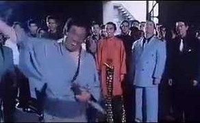 Clip: Siêu cao thủ vung kiếm chém ruồi đứt đôi