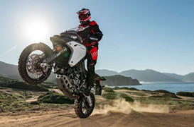 Mô tô phân khối lớn dòng nào sẽ lên ngôi năm 2016?