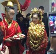 Lại xôn xao đám cưới ngập vàng của cô dâu chú rể 26 tuổi