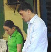 Người đàn ông Trung Quốc mạo danh cảnh sát, lừa hàng trăm triệu đồng