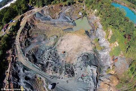 Hé lộ bí ẩn triệu năm bên trong mỏ hóa thạch khủng long