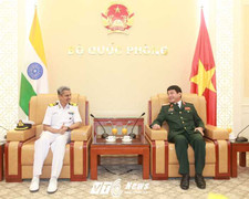 Phó Giám đốc Học viện Chiến tranh Hải quân Ấn Độ thăm Việt Nam
