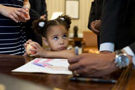 Những kiểu lãng phí tiền cho con mà ai cũng mắc phải