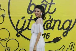 Hoa hậu Lan Khuê chung tay 'Tắt đèn bật ý tưởng 2016'