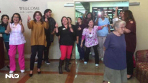 Clip: Nữ y tá bị con trai đùa trúng số độc đắc