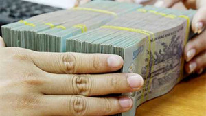 Bị cho thôi việc, cựu cán bộ đòi ngân hàng bồi thường gần 600 triệu đồng