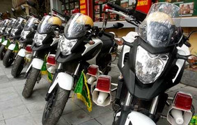 Hùng hậu dàn mô tô dẫn đoàn phục vụ Đại hội Đảng