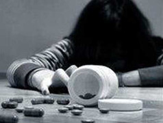 Học sinh lớp 8 tự tử nghi do bị bắt nghỉ học, ở nhà trông em