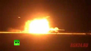 Video: Máy bay ném bom Tu-95 của Nga nổ ngay trên đường băng