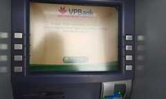 Thẻ ngân hàng Eximbank không thể rút tiền tại ATM toàn quốc