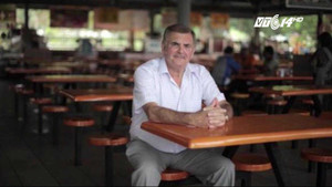 Sau 20 năm bán than mới biết mình là con vua