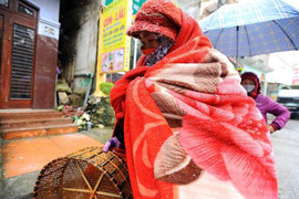 'Độc chiêu' chống rét thương rơi nước mắt của người Lào Cai