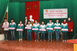 Tập đoàn Hương Sen khởi động 'chương trình 2016 phần quà'