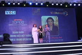 Phó TGĐ Tân Á Đại Thành nhận giải Top 10 Phong cách doanh nhân