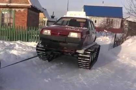 Thợ cơ khí Nga chế xe ô tô thành 'xe tăng'