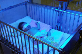 Mẹ cắn đứt rời ngón tay con hai ngày tuổi cho dễ nuôi