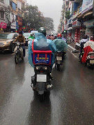 Dịch vụ giao hàng 'hét giá' gấp đôi vẫn không hết việc