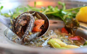 Gợi ý 'menu' ẩm thực 4 phương cho tiệc tất niên