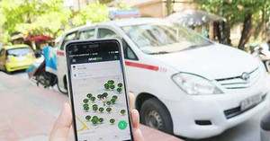 Uber, Grab đua nhau tăng cước mặc giá xăng giảm