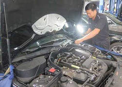 Đổ xăng A95 bị chết máy, Petrolimex hoàn tiền sửa xe