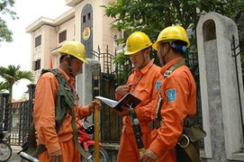 Lãi hơn 823 tỷ đồng, EVN chê thấp