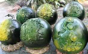 Dưa hấu hình khỉ, dừa in chữ mê mẩn người Việt dịp Tết