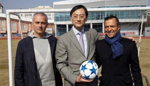 Từ bỏ giấc mơ M.U, Mourinho tới Trung Quốc?