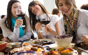 Nhậu thế nào để không bị say xỉn trong dịp Tết?