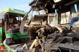 Những vụ tai nạn giao thông kinh hoàng năm 2015