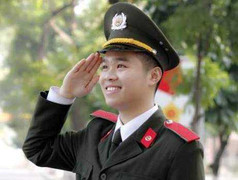 Hot boy Học viện An ninh 'tỏ tình' Á hậu Huyền My chia sẻ kỷ niệm Tết