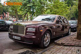 Siêu xe Rolls-Royce đắt nhất Việt Nam 'khoe dáng' ở Hà Nội