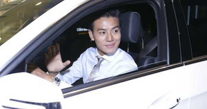 Hiếu Nguyễn: 'Đại gia thì ai cũng ham muốn'