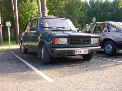 Những mẫu xe Liên Xô từng 1 thời lừng lẫy