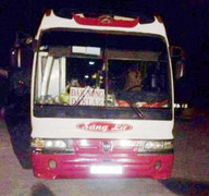 'Tóm gọn' xe 45 chỗ nhồi nhét 72 hành khách