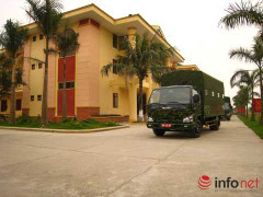 Cận cảnh 'xe chiến đấu' Ford F550 Super Duty chống bạo động ở Hà Nội