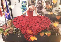 Những món quà 'bỏng tay' nữ hoàng nội y Ngọc Trinh từng nhận