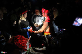 Đỏ mặt xem nghi thức 'tình phộc' trong lễ hội táo bạo nhất Việt Nam