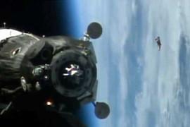 Lộ bằng chứng người ngoài hành tinh theo dõi trạm vũ trụ quốc tế