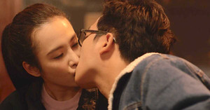 Trường Giang 'khoá môi' Angela Phương Trinh nhiệt tình như chưa bao giờ được hôn