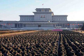 Yonhap: Kim Jong-un có nguy cơ bị ‘hất cẳng’ khỏi Triều Tiên khi ‘vung tay qua trán’