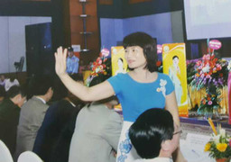 Phó TGĐ Liên Kết Việt từng là chủ tiệm gội đầu, làm móng