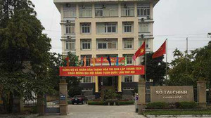 Giám đốc sở Tài chính 'xé rào' bổ nhiệm con gái làm quan