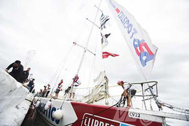 Ngàn người tiễn cuộc đua thuyền buồm khắc nghiệt nhất hành tinh Clipper race