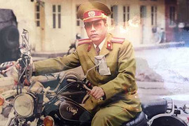 'Anh mũ trắng' - nỗi khiếp đảm của giang hồ đất Cảng