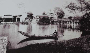 Khung cảnh Hồ Gươm hoang sơ 100 năm trước