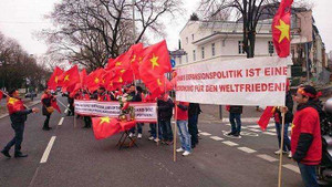 Người Việt biểu tình chống Trung Quốc xâm lược biển đảo tại Đức