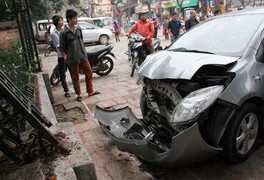 Đừng bao giờ dại dột giao chìa khóa cho nhân viên rửa, trông xe