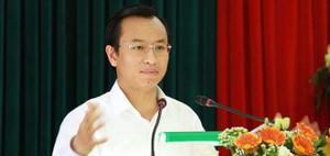 Bức xúc, dân Đà Nẵng gọi điện vào đường dây nóng 'méc' Bí thư Xuân Anh