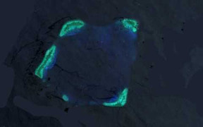 Tàu Trung Quốc rời khi sau đi xua đuổi tàu cá Philippines ở Biển Đông